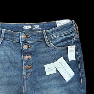 Old Navy Rockstar Super Skinny Jeans